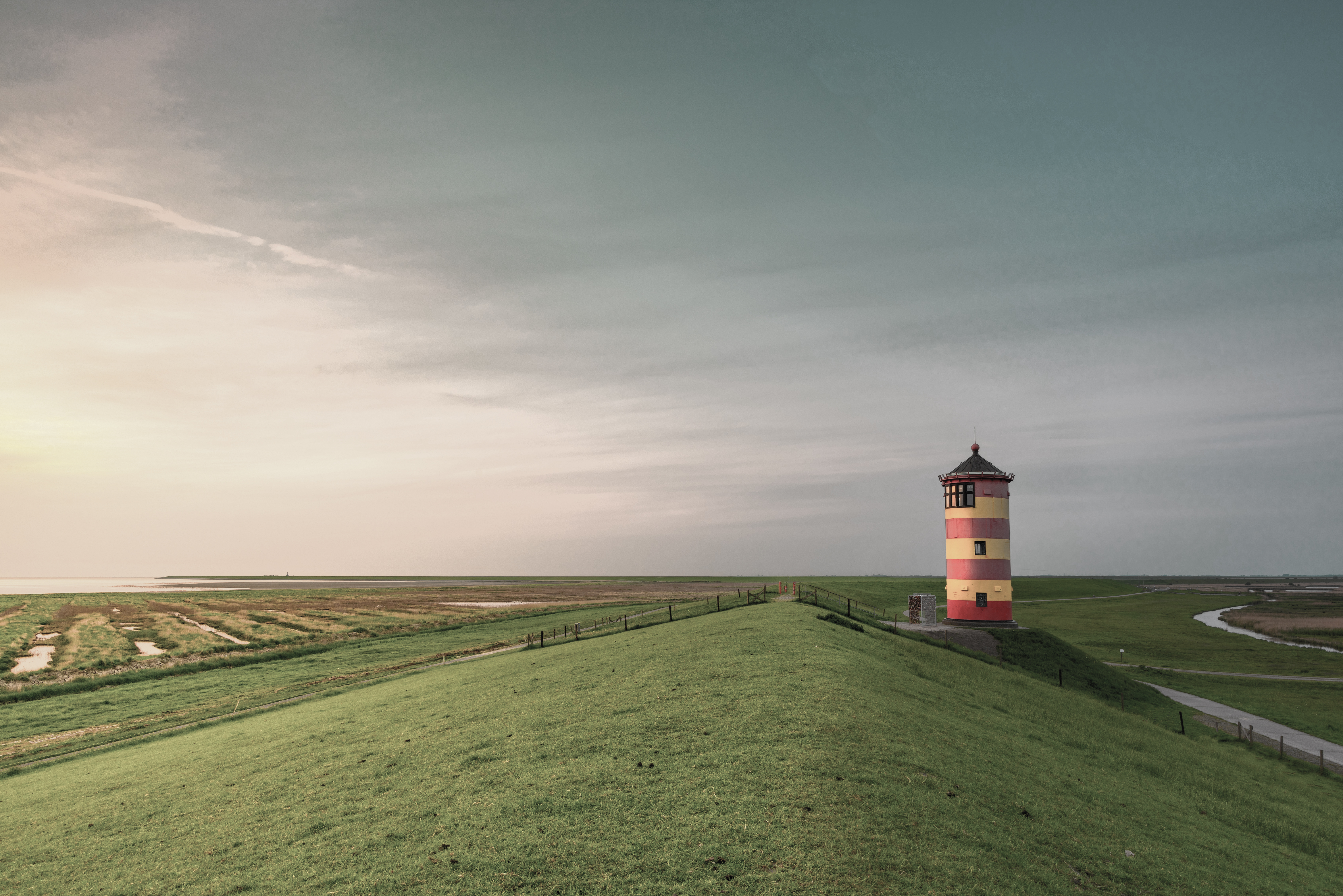 Ostfriesland Friesland Leuchtturm Titelbild Immobilienmakler