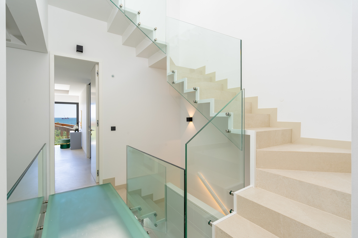Visual axis staircase