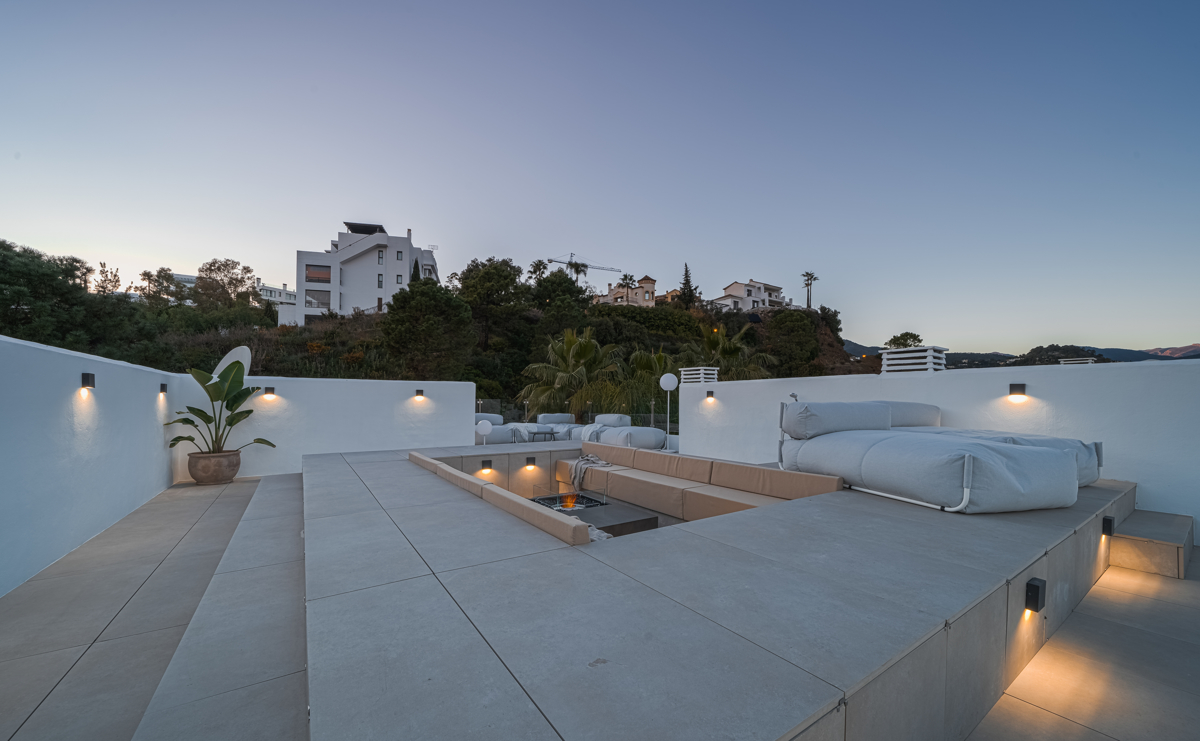 Rooftop Terrasse & outdoor fire place