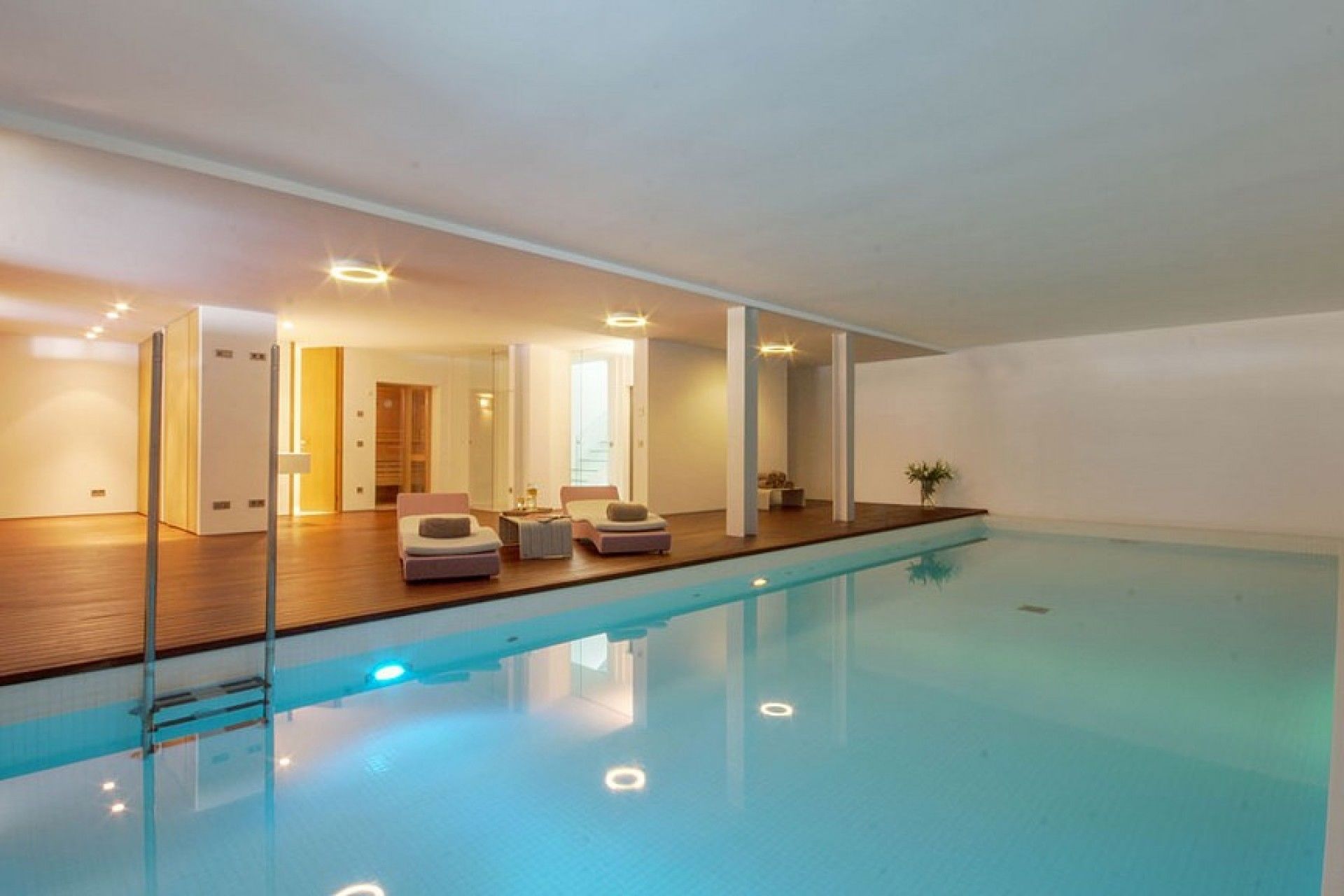  Indoor pool with wellness area