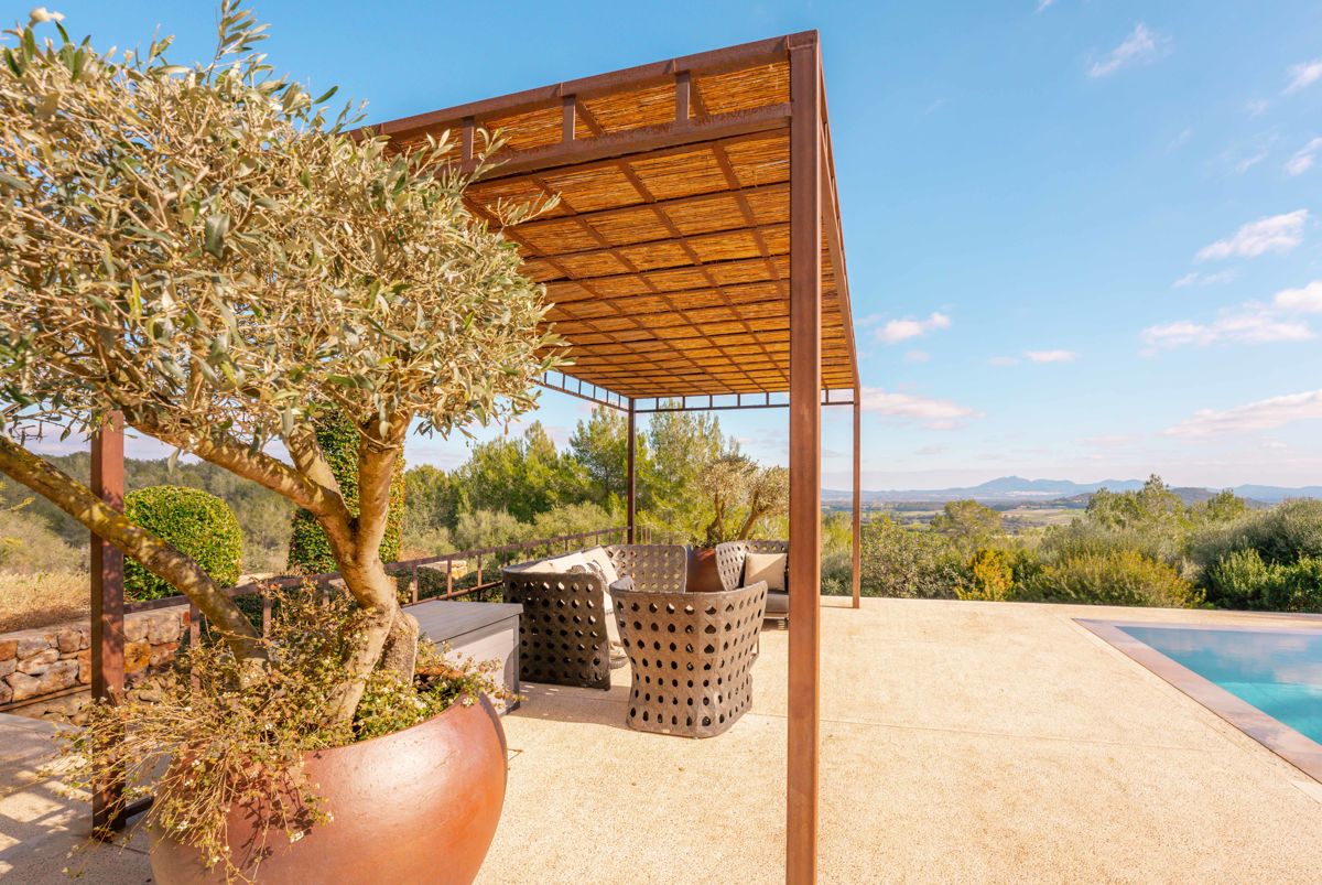 Pergola with seating and views