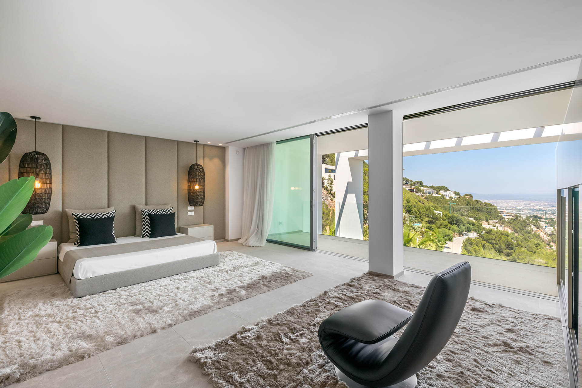Hauptschlafzimmer mit Weitblick auf Palma und das Meer